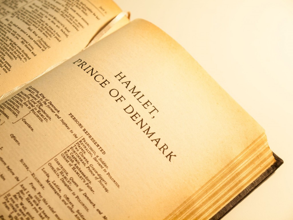shakespeare-hamlet-1024x768.jpg