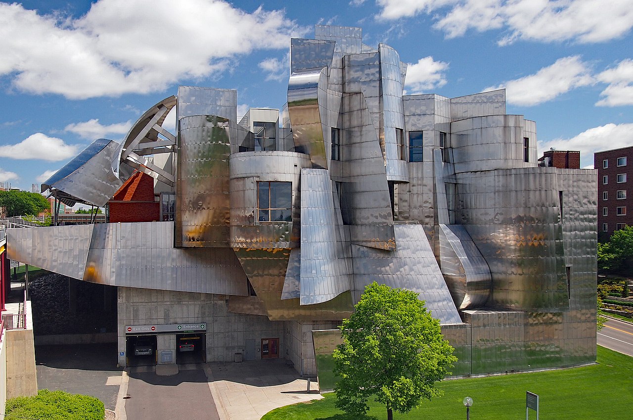 1280px-Weisman_Art_Museum_2015.jpg
