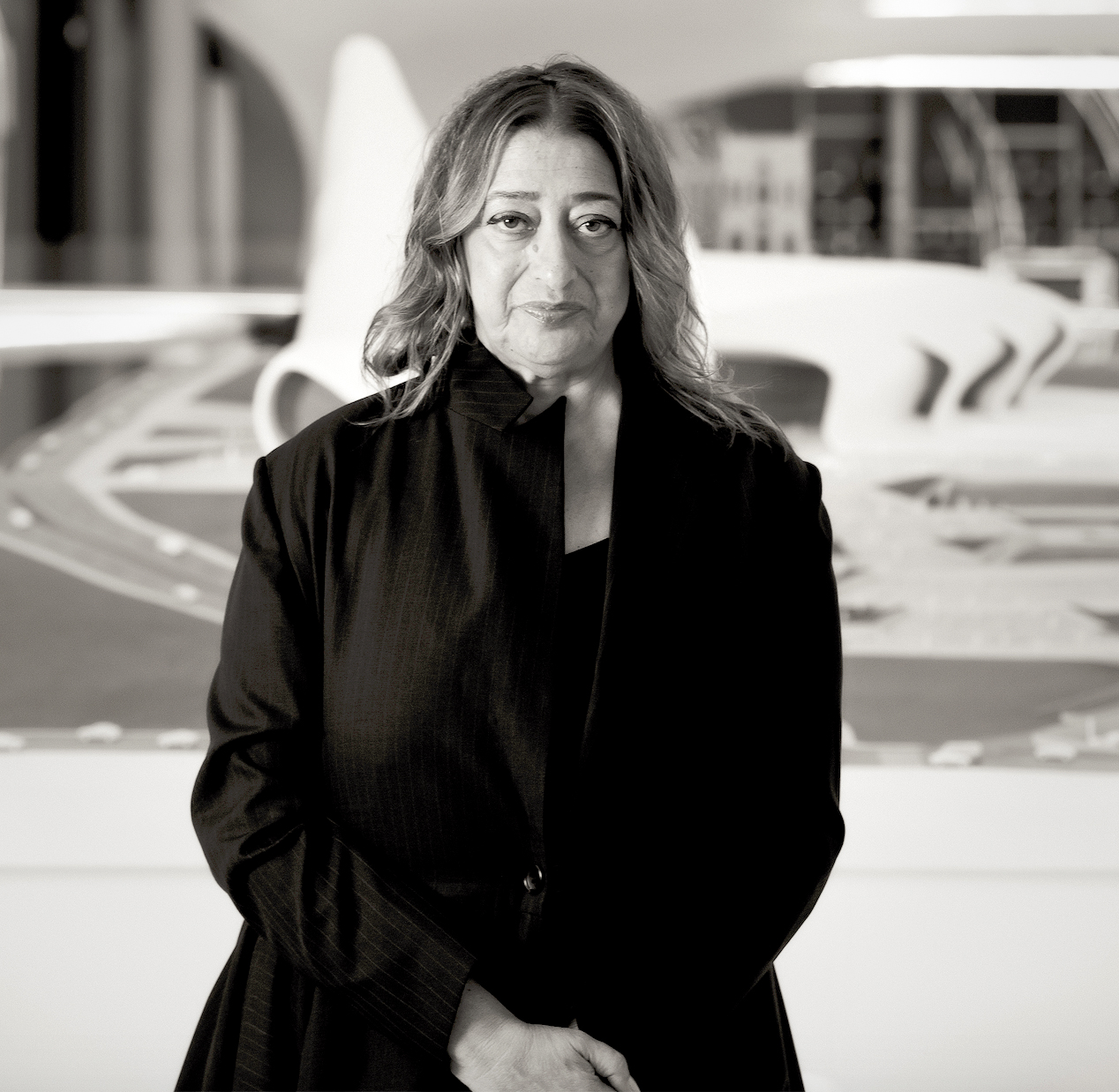 Zaha_Hadid_in_Heydar_Aliyev_Cultural_center_in_Baku_nov_2013.jpg
