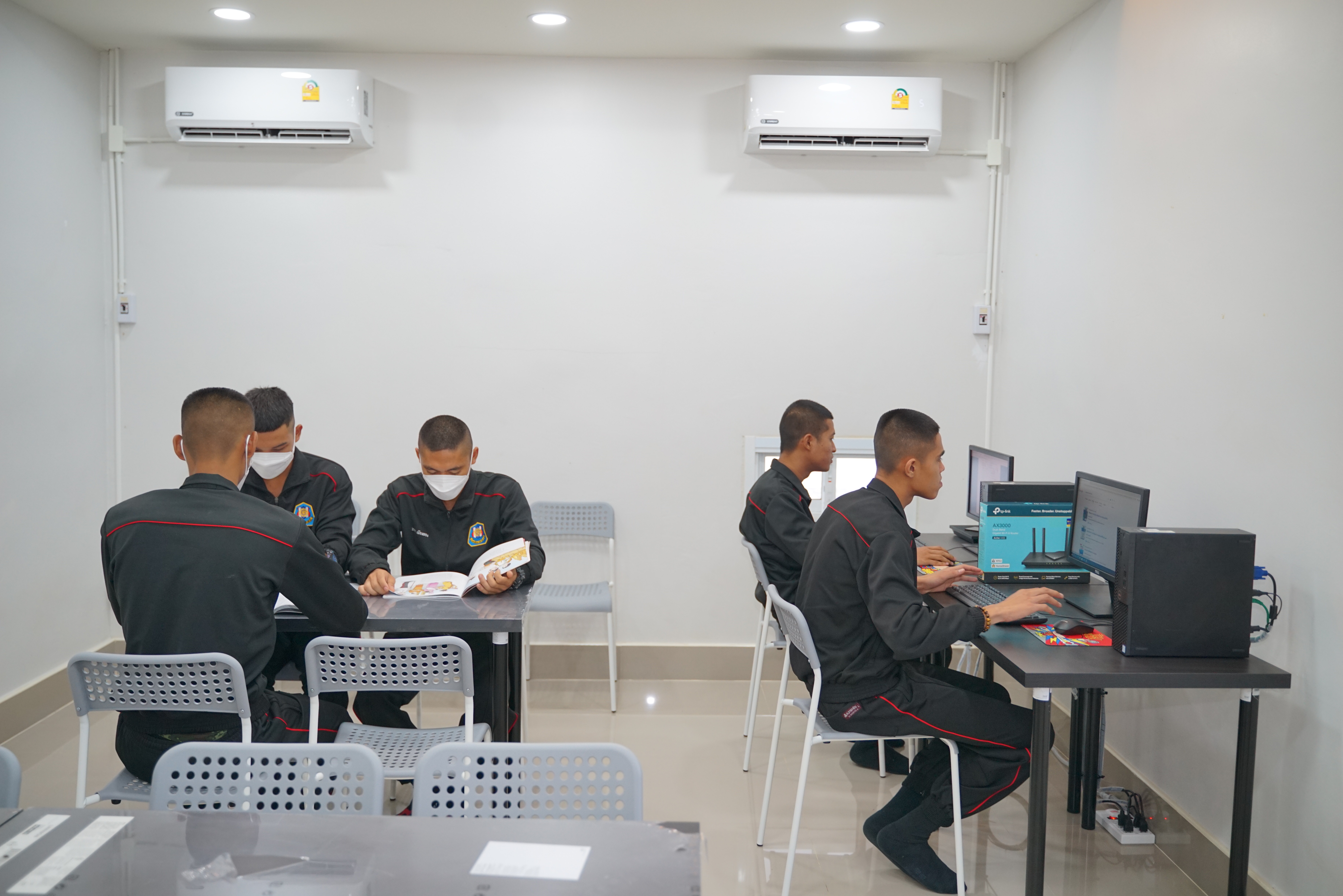 ค่ายทหาร TK Park.JPG