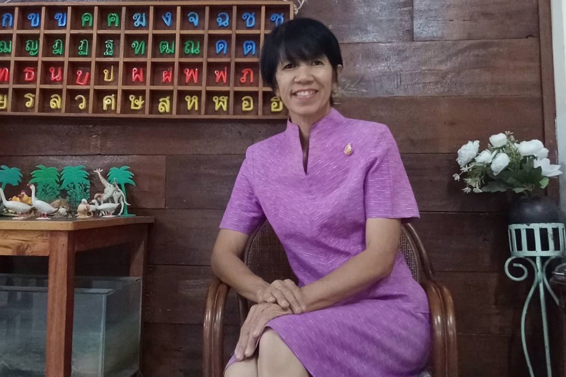 อ.ปิยลักษณ์-โลหะสาร-อาจารย์โรงเรียน-โรงเรี_0.jpg